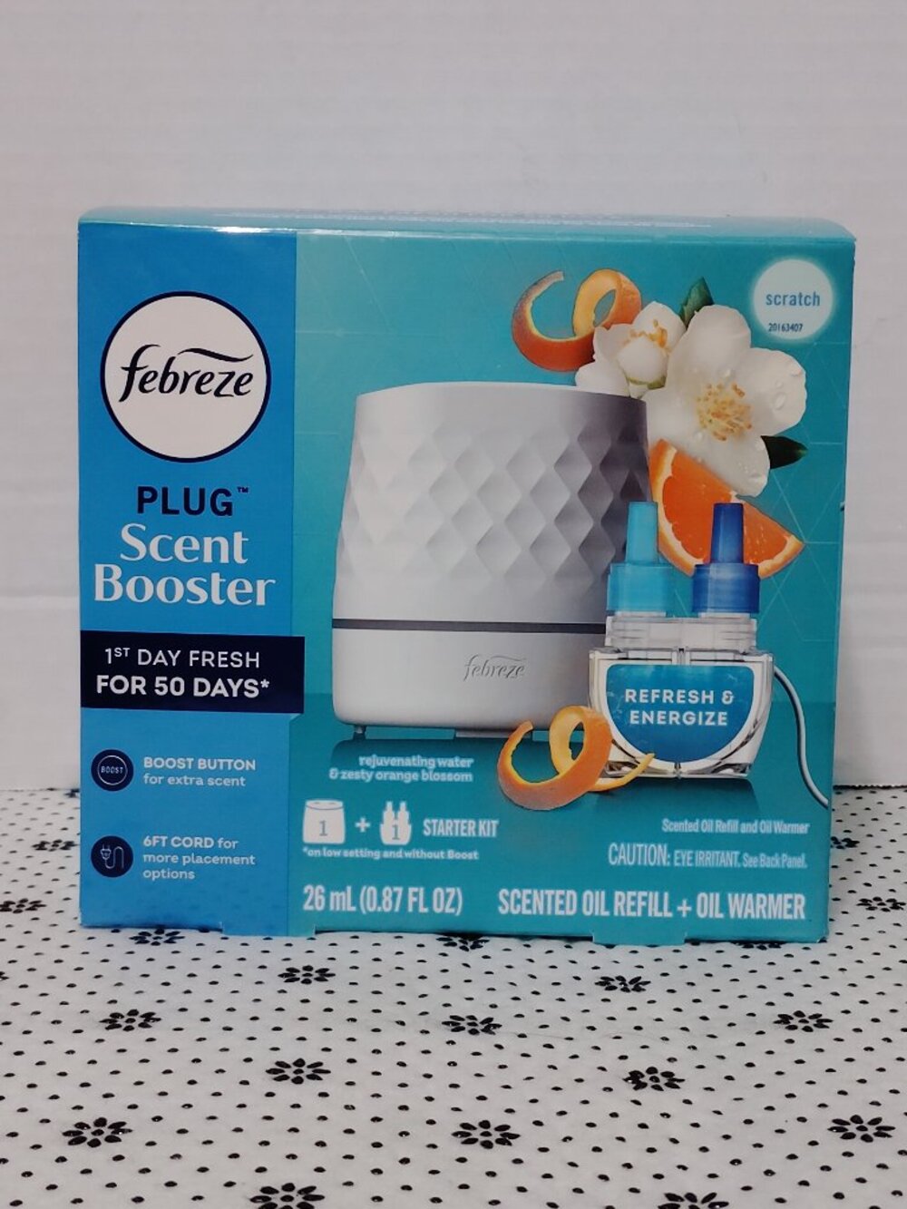 Febreze Plug Scent Booster Refresh & Energize Starter Kit